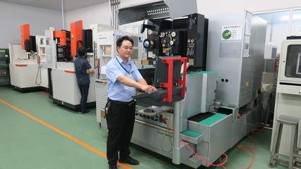 张更勤与手机软件 数字化时代的学习与实践者